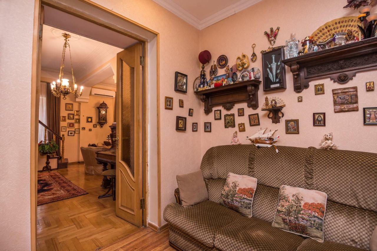 Lia'S Guest House Tbilisi Exterior photo